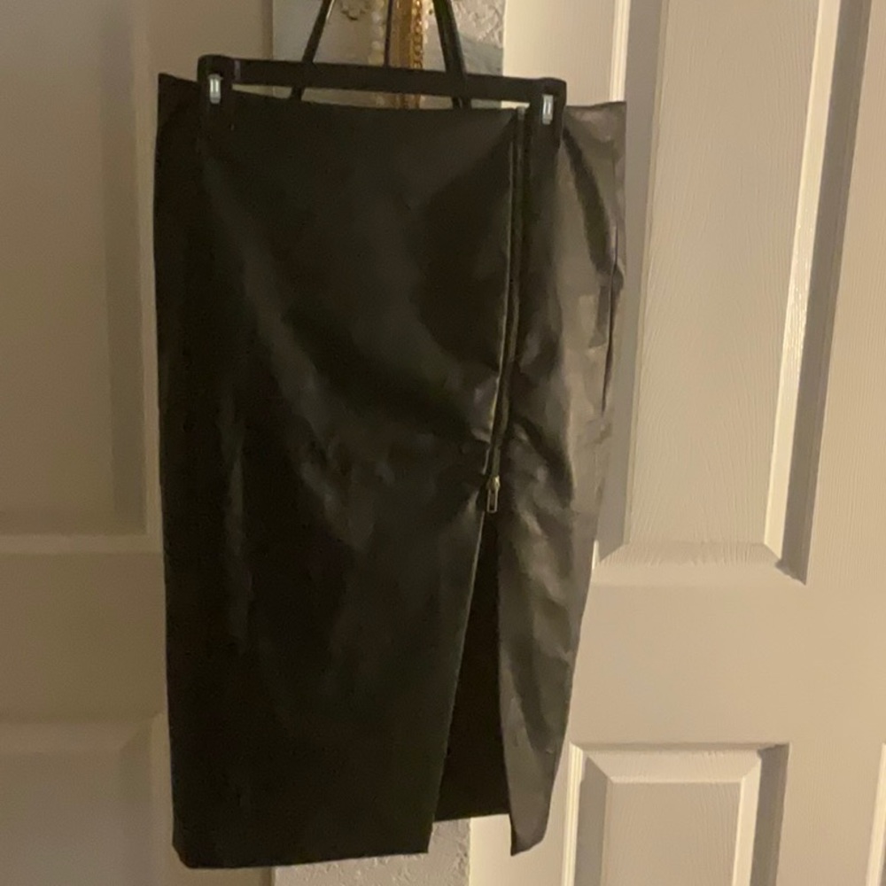 Black classy, black zip up leather skirt